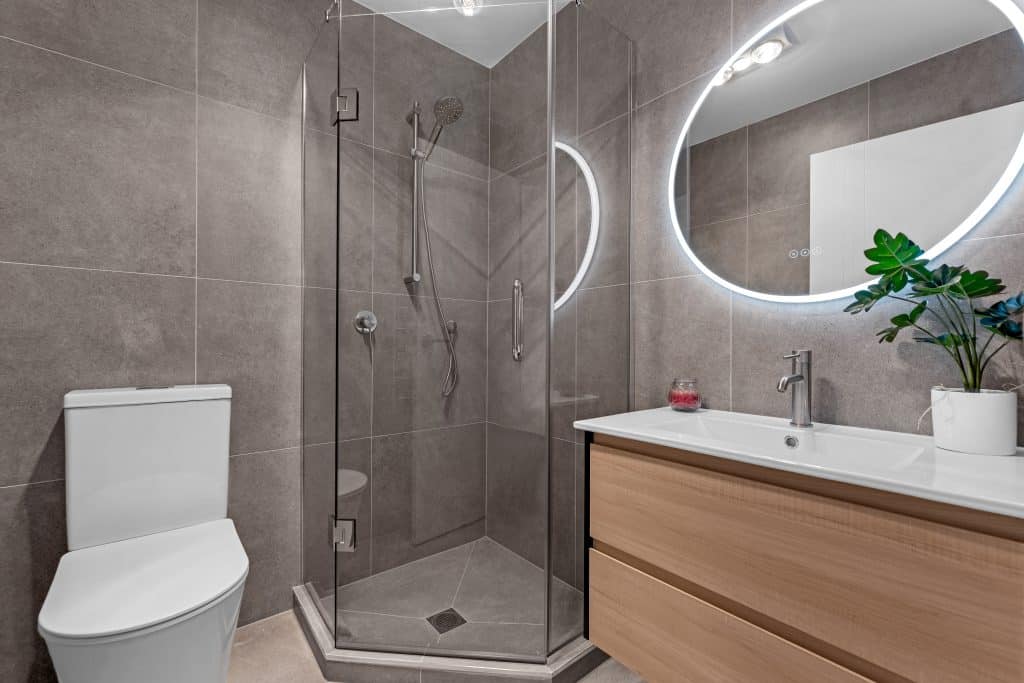 24 Tupaki Place 10
