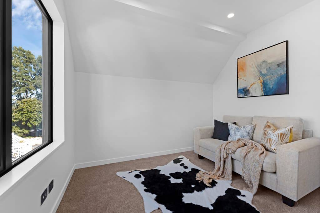 24 Tupaki Place 12