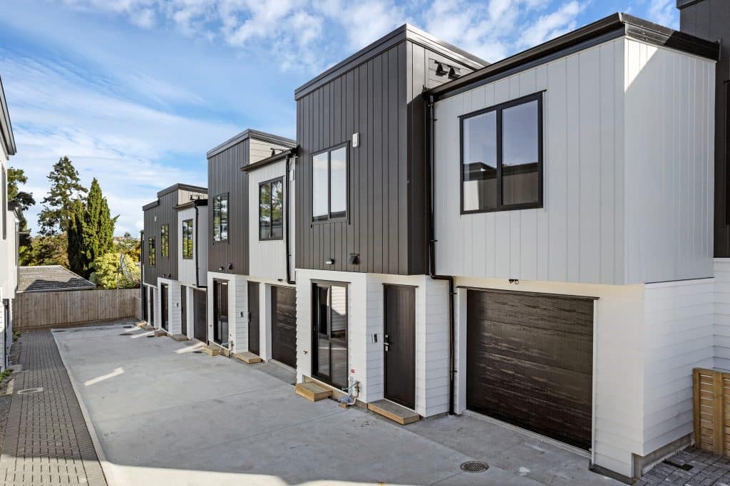 24 Tupaki Place 18